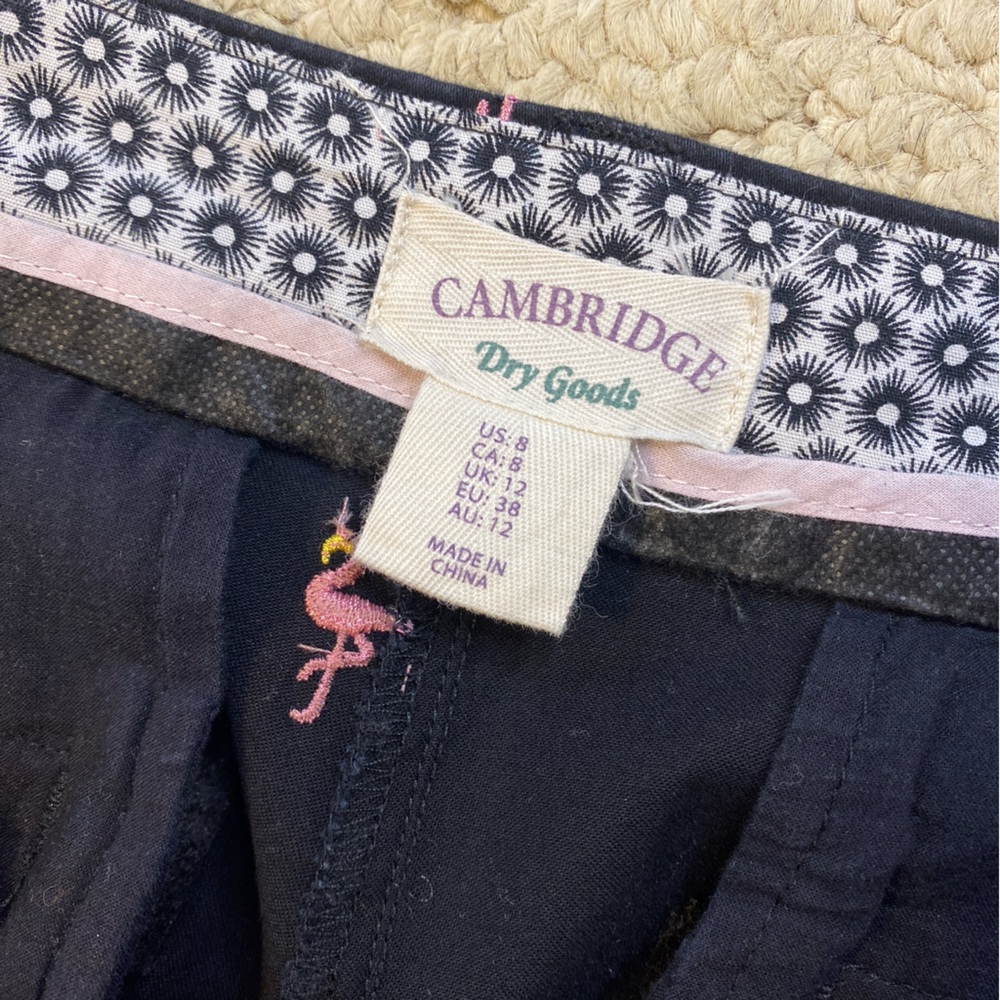 Cambridge Dry Goods Black Flamingo Embroidered Chino Shorts Womens Size 8 - Picture 6 of 7